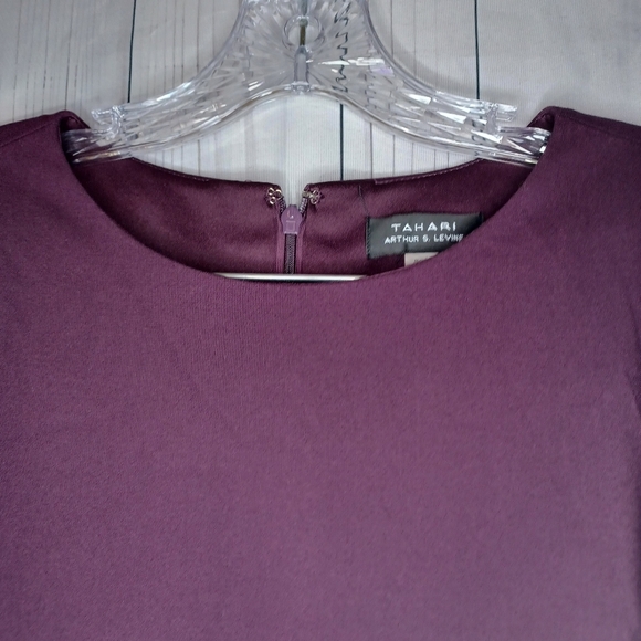 Tahari Arthur Levine 3/4 sleeve Womens 8 Dress Purple Pleated - Picture 8 of 16